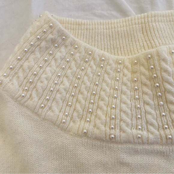 Tradition Pearl Detail Cream Sweater - Picture 4 of 5